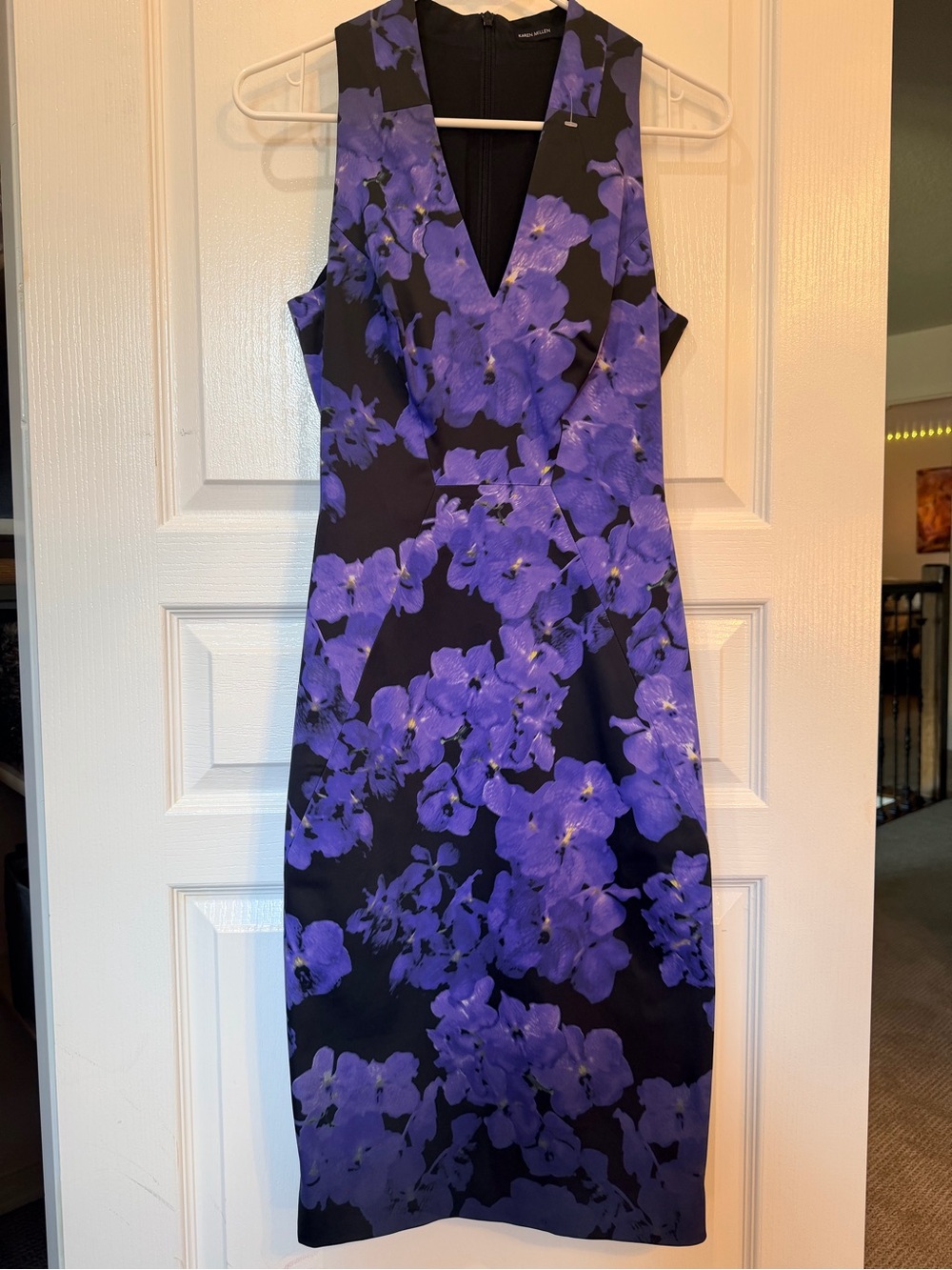 Karen Millen Black and Purple Floral Bodycon Dress size 2 NWOT - Picture 2 of 11